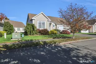 5 Harwood Gardens, Cromwell, CT 06416 - Photo 3