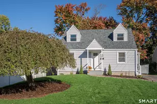 16 Kenlock St, Newington, CT 06111 - Photo 1