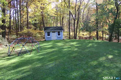18 Topfield Road, Danbury, CT 06811 - Photo 3