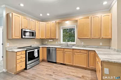55 Rampart Drive, Glastonbury, CT 06033 - Photo 11