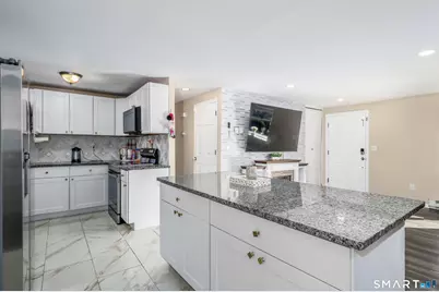 50 Deering Lane, Waterbury, CT 06706 - Photo 9