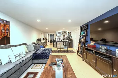 109 Saint Charles Avenue, Stamford, CT 06907 - Photo 37