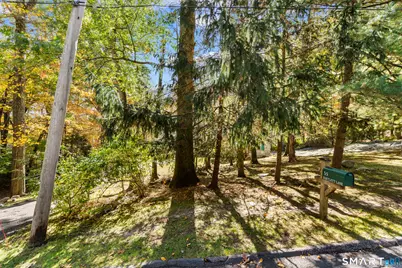 55 Bartlett Lane, Stamford, CT 06903 - Photo 25