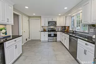 23 Tannery Hill Rd, Ridgefield, CT 06877 - Photo 9