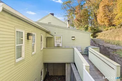 620 Route 32 #2, Montville, CT 06382 - Photo 11