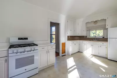 2 Rufus Street, Ansonia, CT 06401 - Photo 17