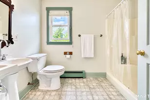71 Hillside Ave, Milford, CT 06460 - Photo 13