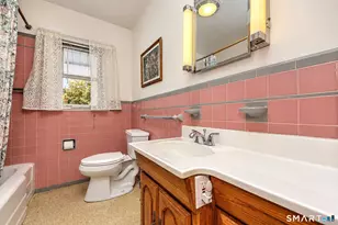 18 Ta'Agan Point Rd, Danbury, CT 06811 - Photo 21