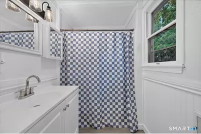 20 Pine Street, Waterford, CT 06385 - Photo 23