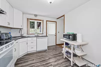 430 Shepard Avenue, Hamden, CT 06514 - Photo 9