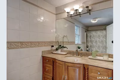 98 St James Street, West Hartford, CT 06119 - Photo 21