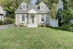 98 St James St, West Hartford, CT 06119 - Photo 1