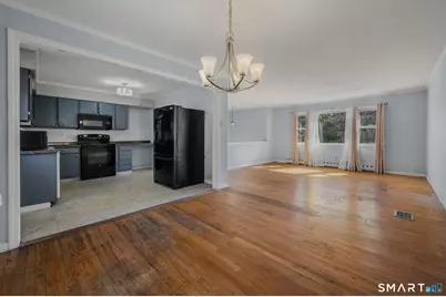 2 Wallace Street, Waterford, CT 06385 - Photo 9