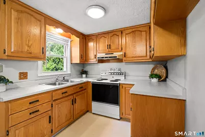 128 Bel Aire Circle, Windsor Locks, CT 06096 - Photo 13