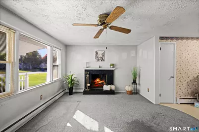 128 Bel Aire Circle, Windsor Locks, CT 06096 - Photo 7