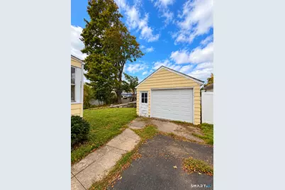 5 Avon Street, Ansonia, CT 06401 - Photo 3