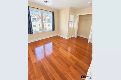 527 West Thames Street #12, Norwich, CT 06360 - Photo 9