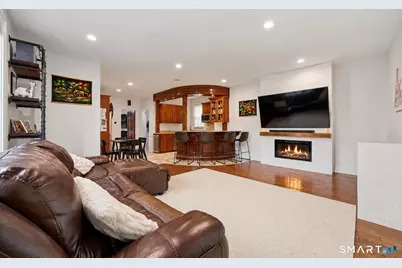 128 Van Buskirk Avenue, Stamford, CT 06902 - Photo 3