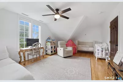 128 Van Buskirk Avenue, Stamford, CT 06902 - Photo 17