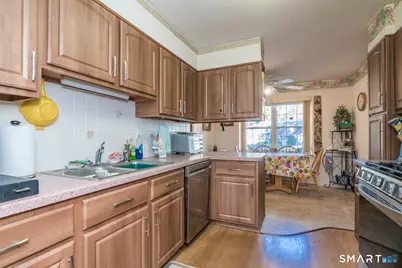 33 The Meadows #33, Enfield, CT 06082 - Photo 7