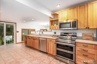 7 Colony Road, Seymour, CT 06483 - Photo 9