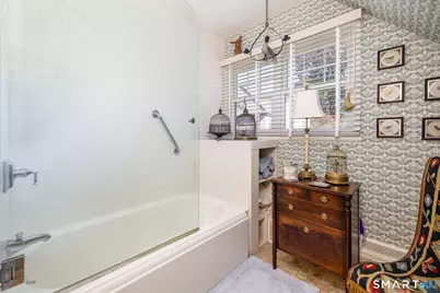 195 Fern Street, West Hartford, CT 06119 - Photo 25