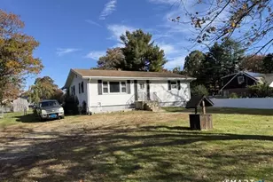 33 Deepwood Dr, Wolcott, CT 06716 - Photo 1