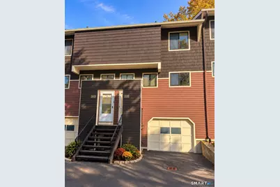 20 Stonegate Circle #E, Branford, CT 06405 - Photo 1