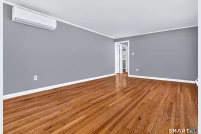 52 Ellsworth Drive, Bloomfield, CT 06002 - Photo 9