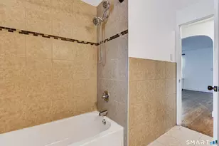 103 W Center St, Manchester, CT 06040 - Photo 23