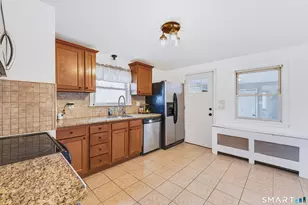 103 W Center St, Manchester, CT 06040 - Photo 11