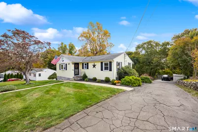16 Paramount Drive, Seymour, CT 06483 - Photo 3