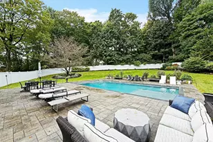 146 Tanton Hill Rd, Ridgefield, CT 06877 - Photo 3