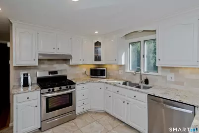 4 Hummingbird Lane, Enfield, CT 06082 - Photo 11