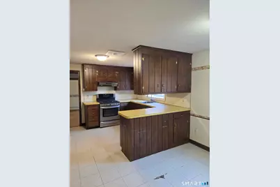 11 Kent Drive, Manchester, CT 06042 - Photo 5