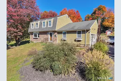 11 Kent Drive, Manchester, CT 06042 - Photo 1