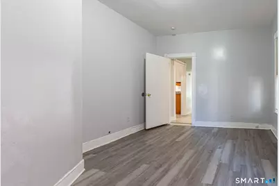 28 Edgewood Street, Hartford, CT 06112 - Photo 11