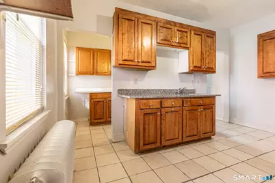 28 Edgewood Street, Hartford, CT 06112 - Photo 15