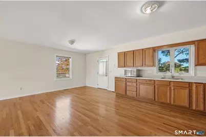 15 Barker Place, Branford, CT 06405 - Photo 9