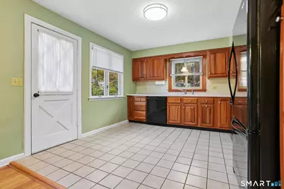32 Wildwood Lane, East Hampton, CT 06424 - Photo 13