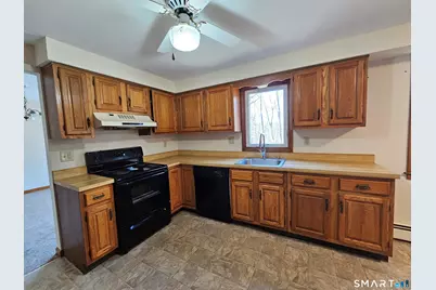 59 Big Horn Road, Shelton, CT 06484 - Photo 9