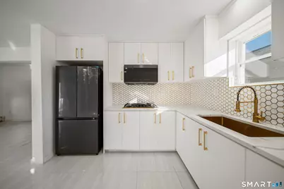 1660 Reservoir Avenue #1, Bridgeport, CT 06606 - Photo 7
