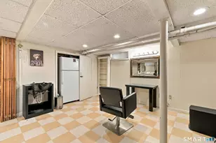 14 Dante Pl, Hamden, CT 06514 - Photo 33
