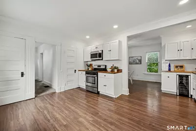 24 Beacon Street, Hamden, CT 06514 - Photo 13