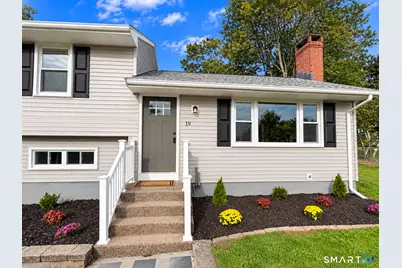 19 Winthrop Boulevard, Cromwell, CT 06416 - Photo 5