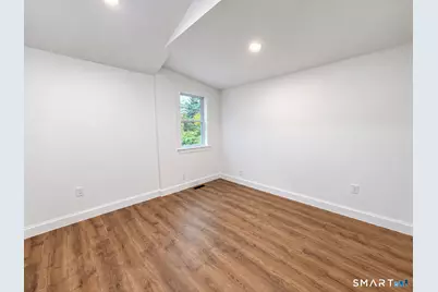 28 Pleasant Avenue, East Haven, CT 06512 - Photo 11
