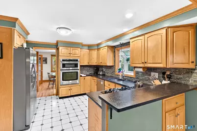 6 Lawton Drive, Simsbury, CT 06070 - Photo 13