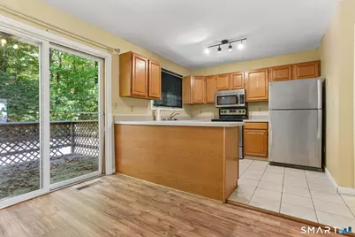 2480 Whitney Avenue #16, Hamden, CT 06518 - Photo 7