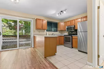 2480 Whitney Avenue #16, Hamden, CT 06518 - Photo 3