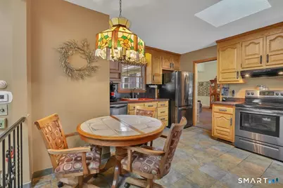 7 Dogwood Lane, Newington, CT 06111 - Photo 11